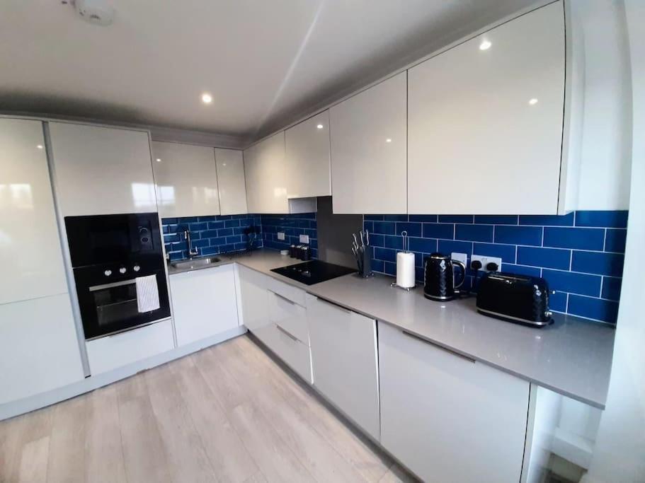 Apartment Large 2 Beds Flat- 3min Walk From Centre