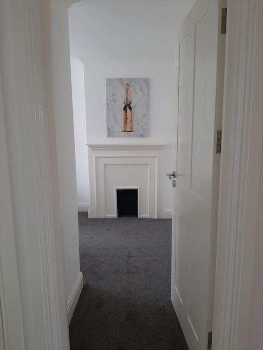 Apartment Large 2 Beds Flat- 3min Walk From Centre